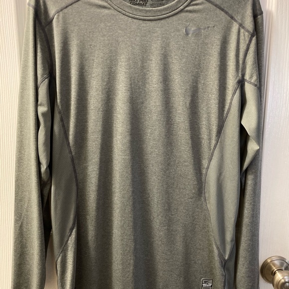 Nike Pro Combat long sleeve top - Picture 2 of 4